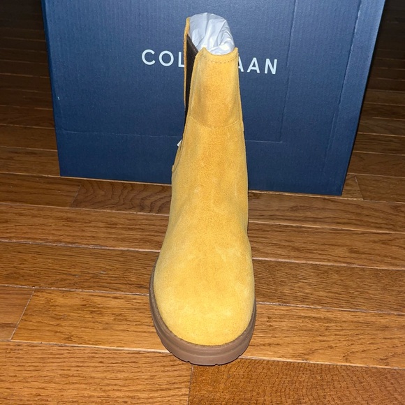 Cole Haan Suede Waterproof Camea Chelsea Boots Amber Color Women’s Size 5 - Picture 9 of 11